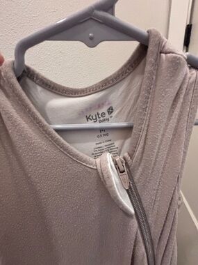 Kyte BABY Taupe/Beige Sleeveless Zipper Sleep Sack